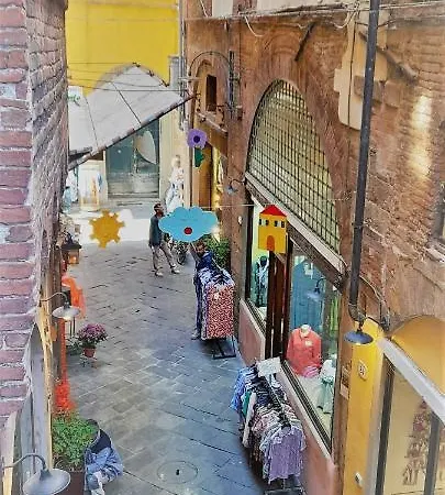 Corte Delle Uova Lucca